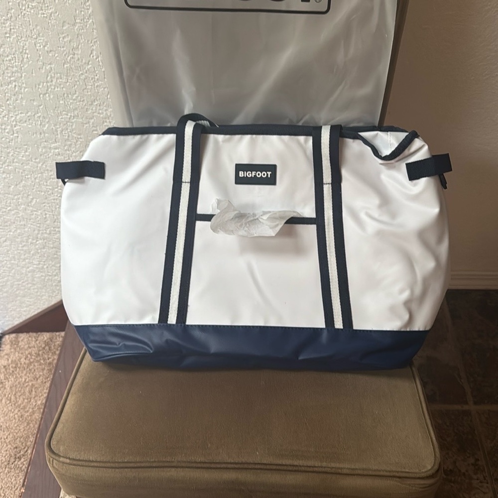 New White and Blue Cooler Bag